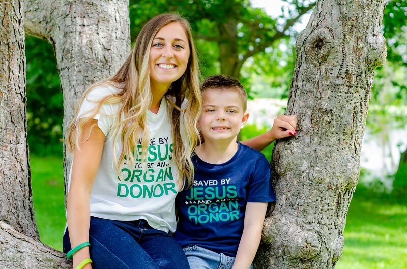 A nővér egy 8 éves kisfiúnak adományozta mája egy részét, hogy megmentse az életét