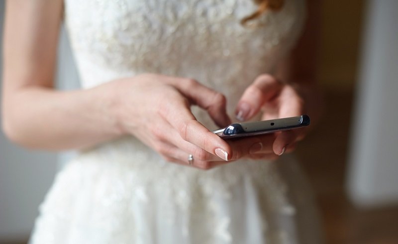 “Az esküvői fogadalmam helyett egy névtelen SMS-t olvastam fel, amelyben az állt: a vőlegényed megcsal!”